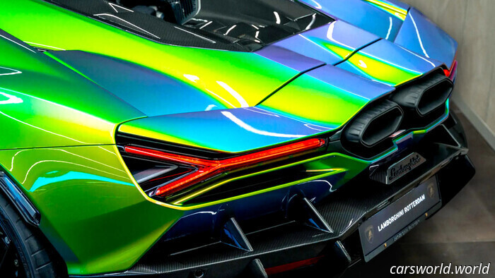 This Could Be Lamborghini's Wildest Color to Date | Carscoops